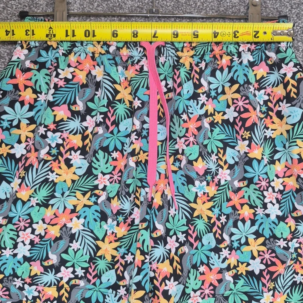 Chubbies Swim Trunks Mens Small Black Floral Tropical The Bloomerangs 5.5 Inseam